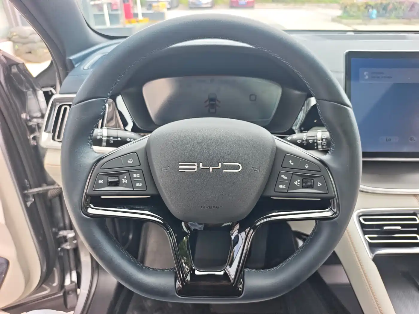 BYD Song PLUS PHEV 2023 Champion Edition EV 520KM Premium фото 6
