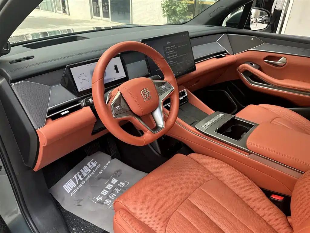 BYD Tang L 2025 DM 175KM Drone Player Edition фото 13