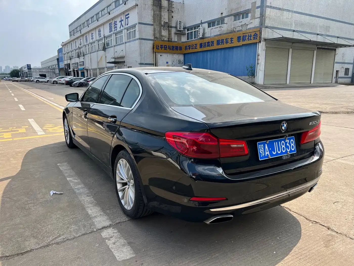 Фото 18 - BMW 5 Series