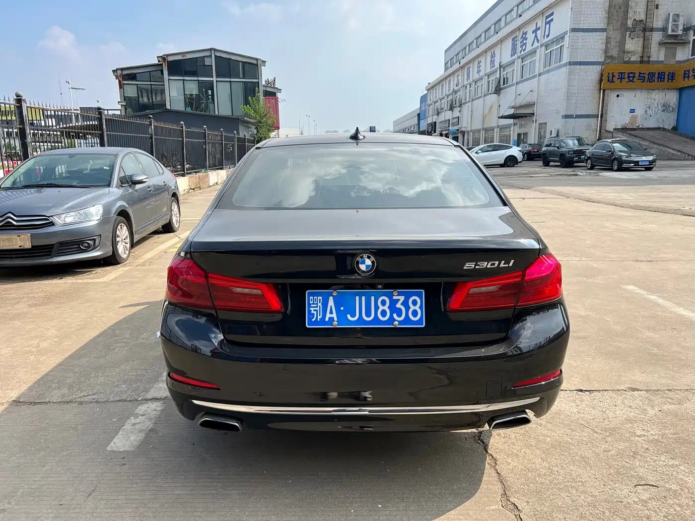 Фото 17 - BMW 5 Series