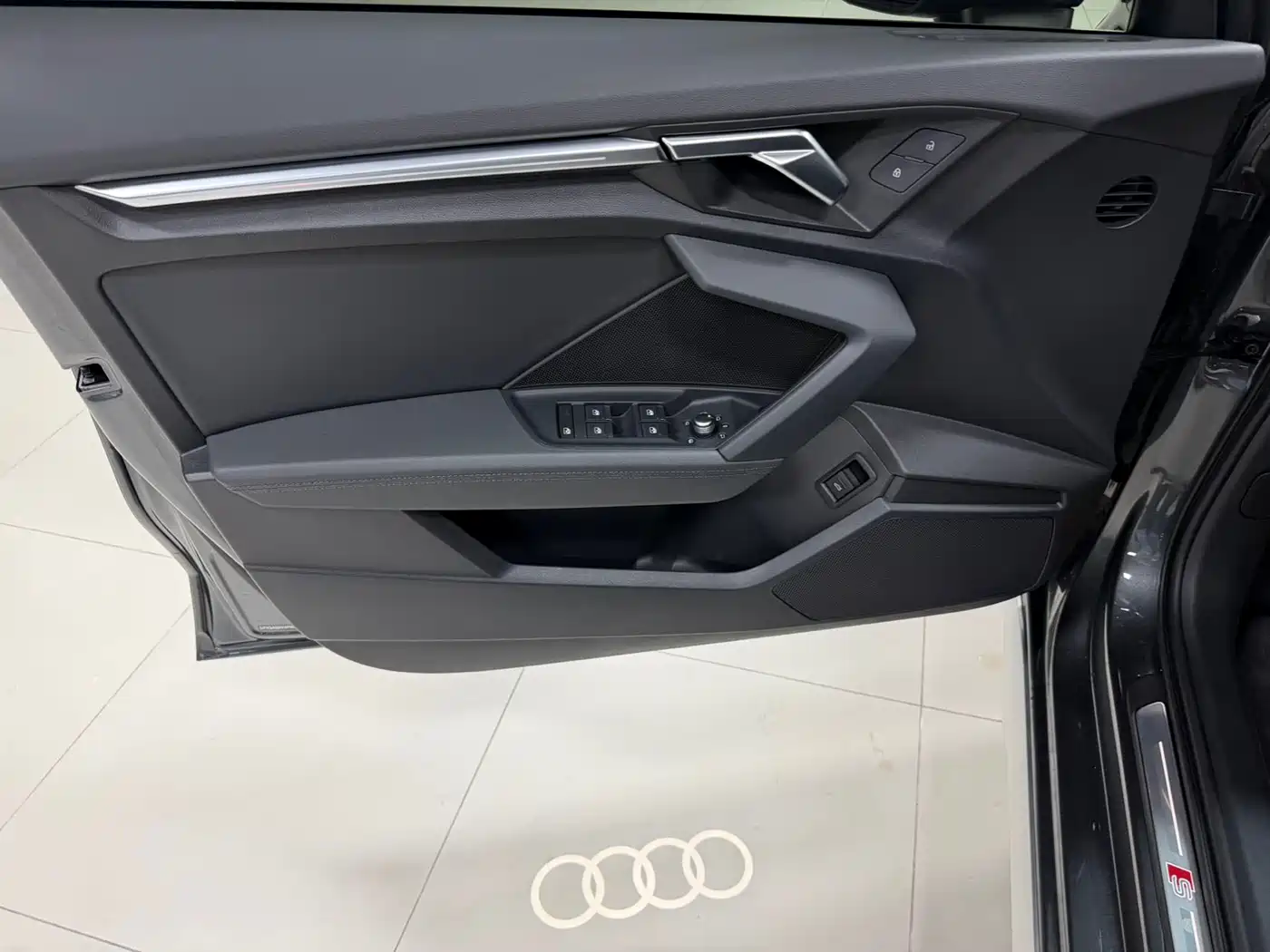 Audi A3 2023 A3L Limousine 35 TFSI Luxury Sport фото 10