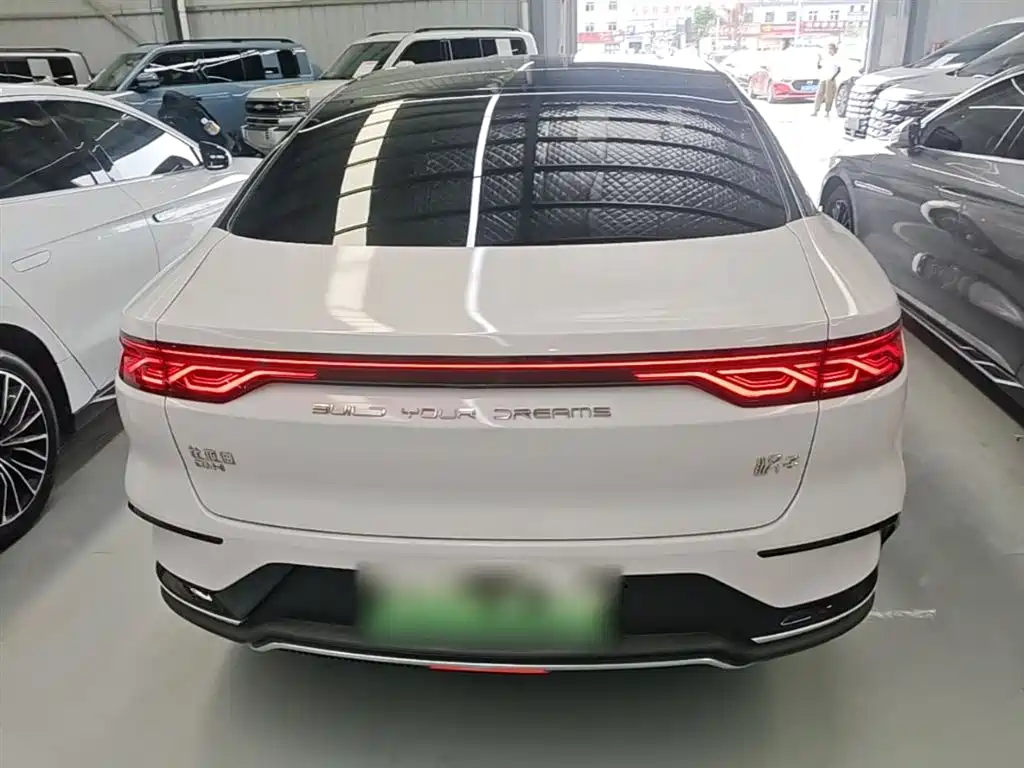 BYD Han 2022 DM-i 121KM Premium фото 6