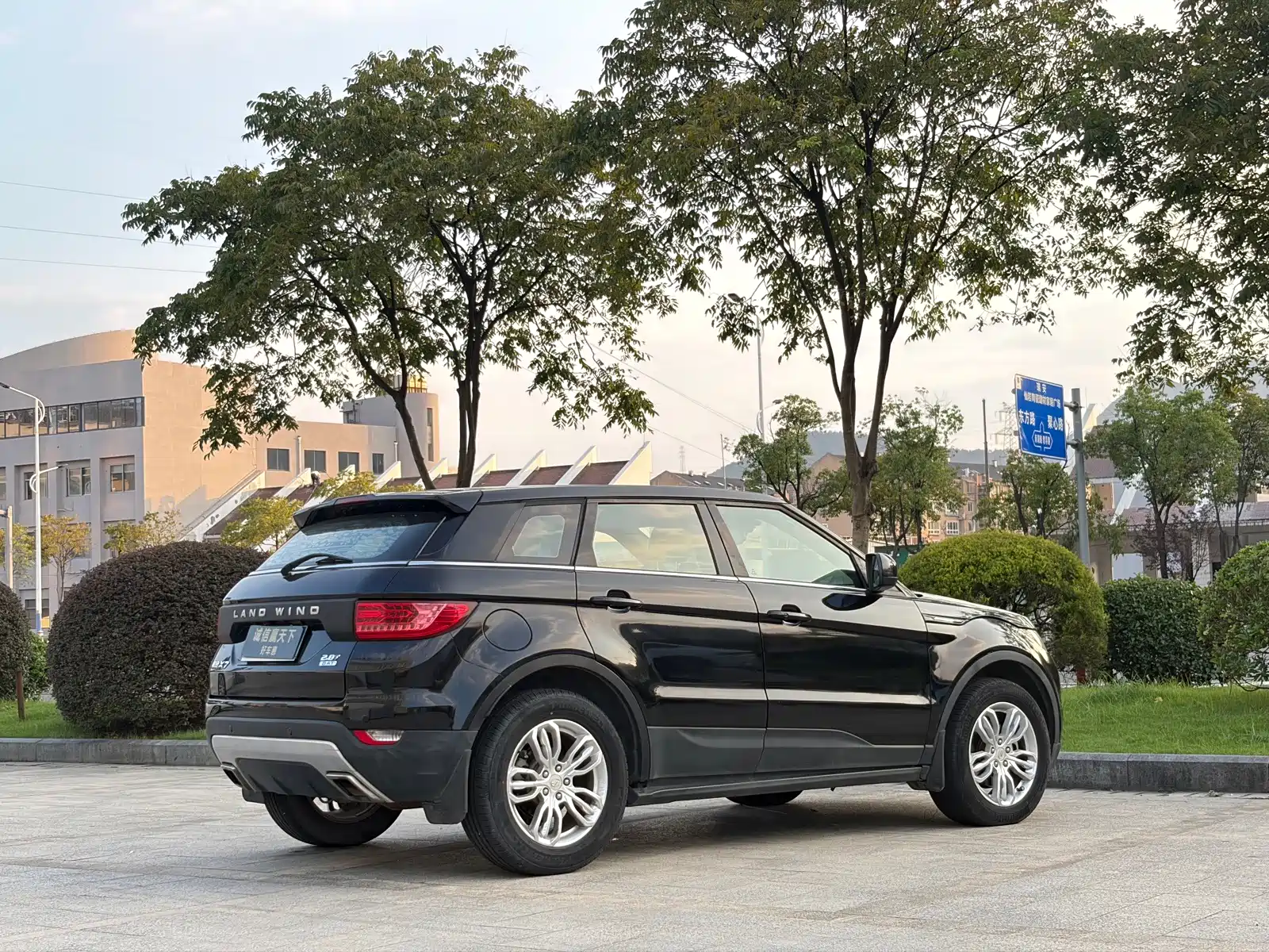 Фото 7 - Landwind X7