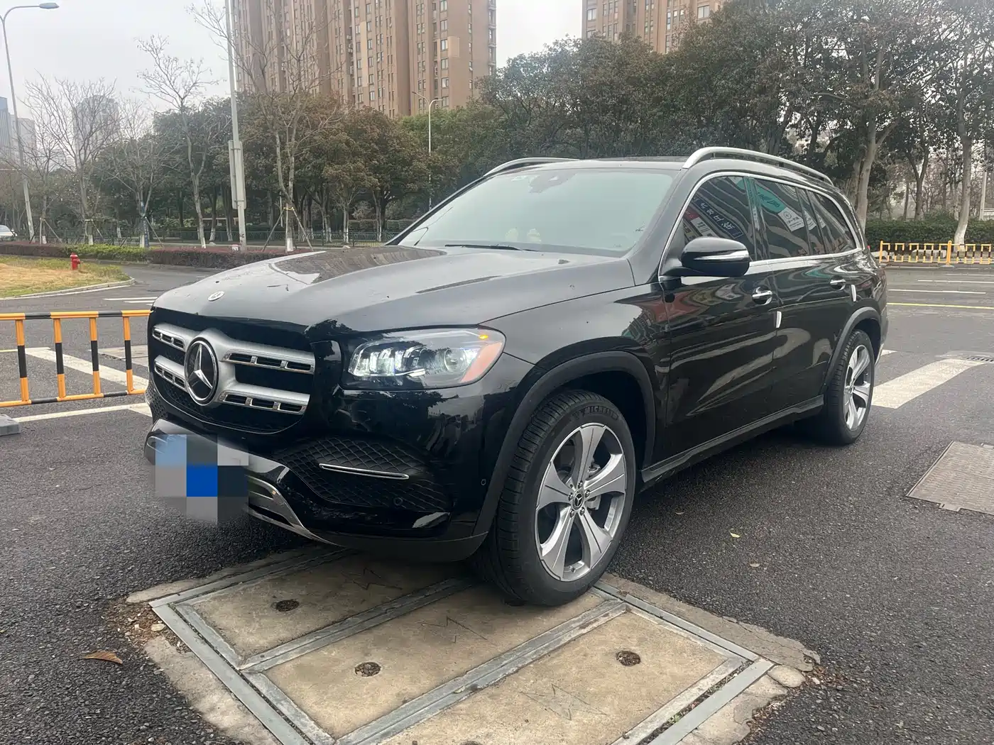 MERCEDES-BENZ GLS