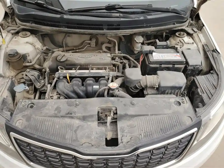 Kia K2 2012 Sedan 1.4L MT TOP Commemorative Edition фото 10