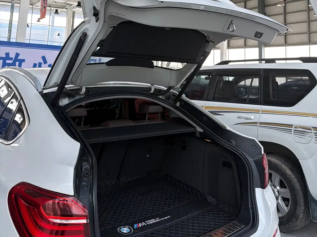 BMW X4 2014 xDrive20i X Design Package фото 15