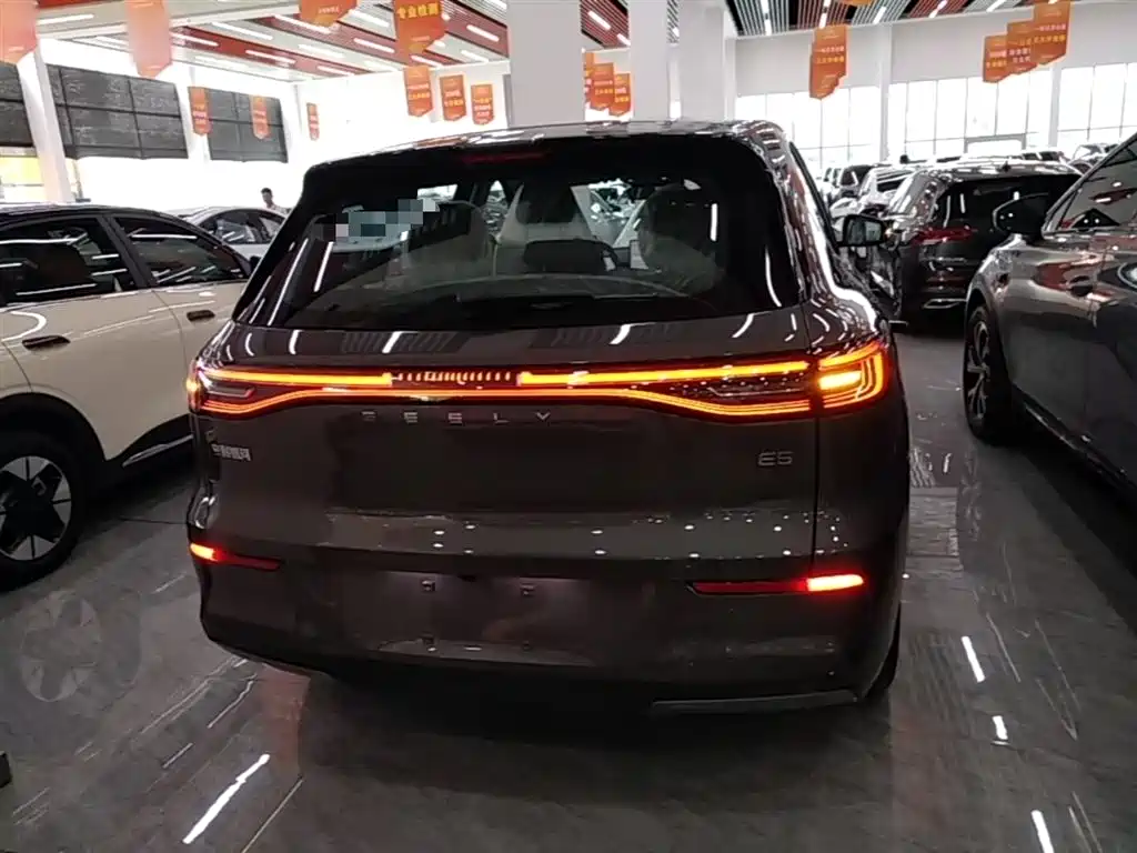 Geely Galaxy Galaxy E5 2026 530km Voyager Edition фото 6