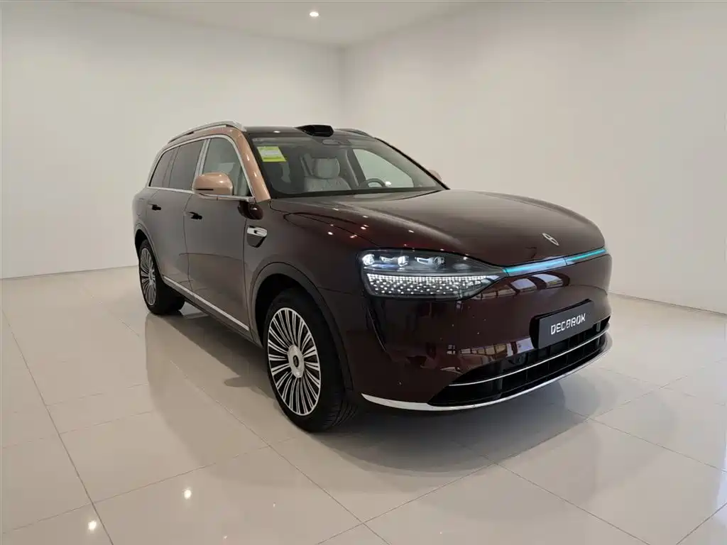 AITO Wenjie AITO M9 2025 Extended Range Ultra 52kWh 6-Seater фото 4