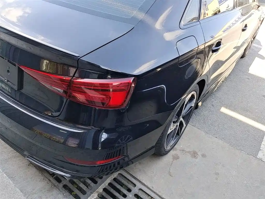 Audi S3 2019 Audi S3 2.0T Limousine фото 8