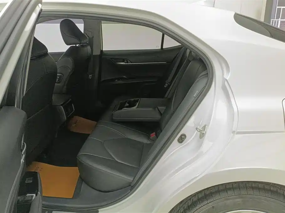 Toyota Camry 2021 2.0G Luxury Edition фото 11