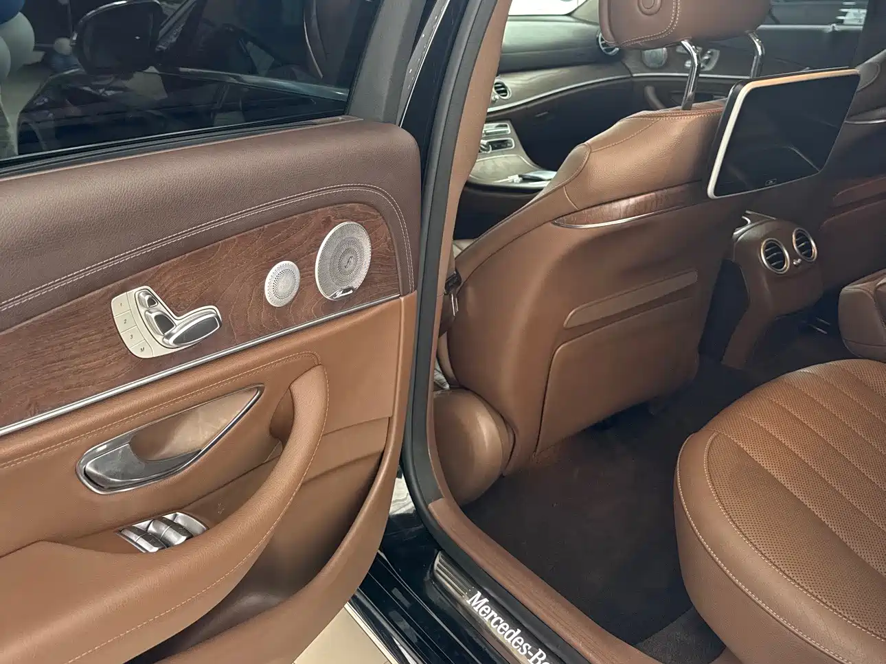 Mercedes-Benz E-Class 2020 Facelift E 300 L Exclusive фото 10