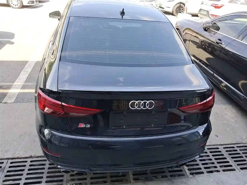 Audi S3 2019 Audi S3 2.0T Limousine фото 6