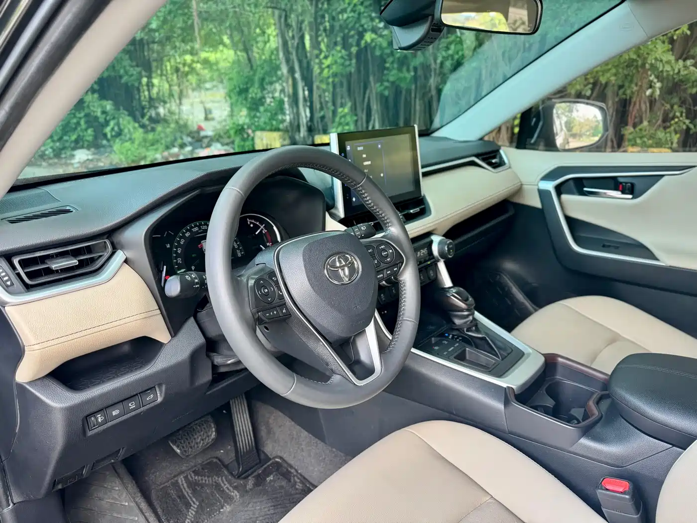 Toyota RAV4 Rongfang 2022 2.0L CVT 2WD Trend Edition фото 6