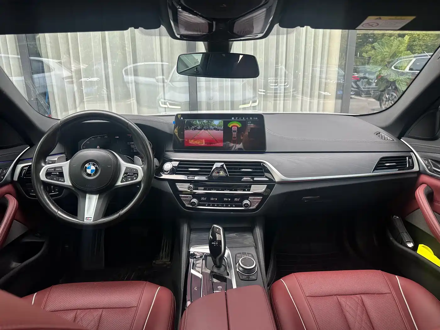 BMW 5 Series 2022 530Li Leading M Sport Package фото 11