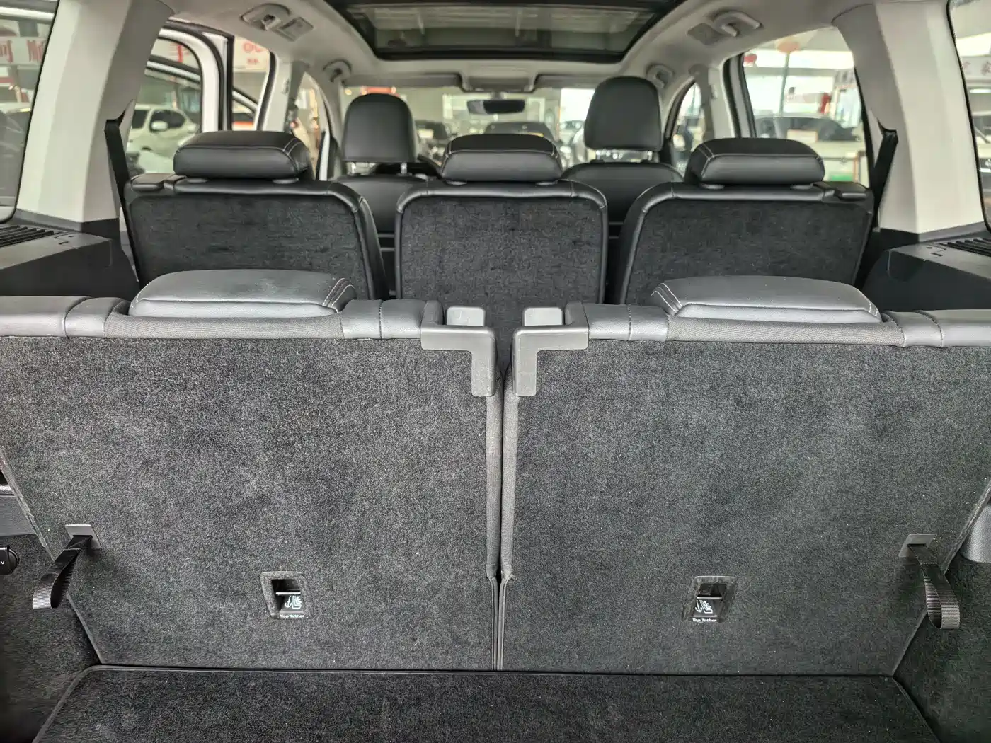 Volkswagen Touran 2018 Touran L 280TSI DSG Comfort 7-seater China V фото 11