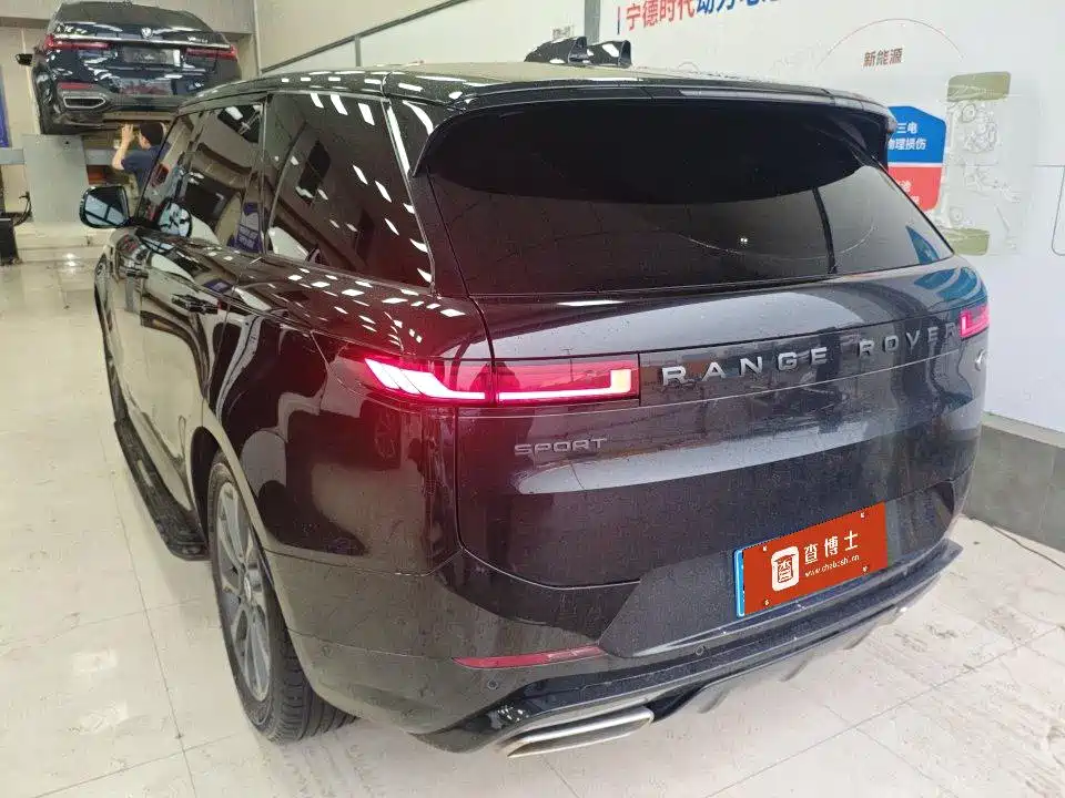Land Rover Range Rover Sport 2024 400PS Dynamic SE фото 6