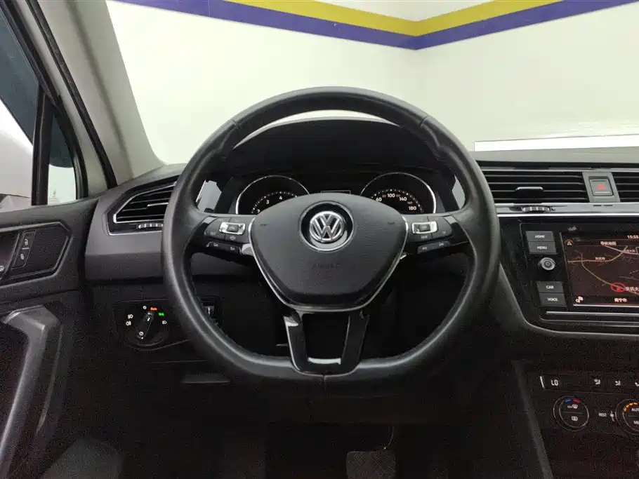 Volkswagen Tiguan L 2018 280TSI Automatic 2WD Comfort фото 15