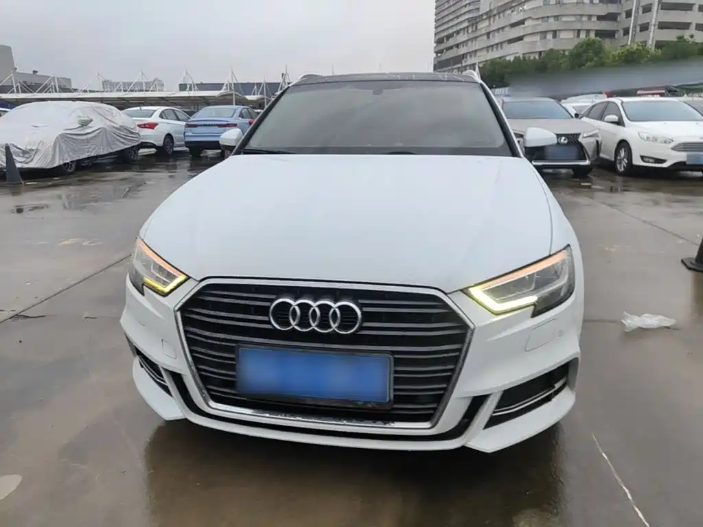 Photo 3 - Audi A3