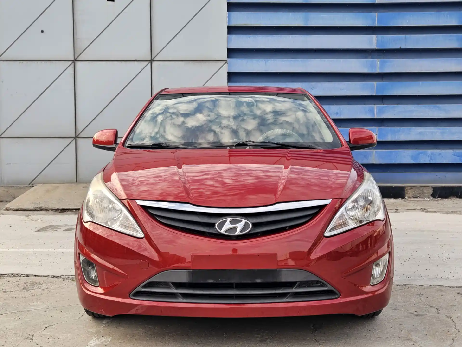 Photo 5 - Hyundai Verna