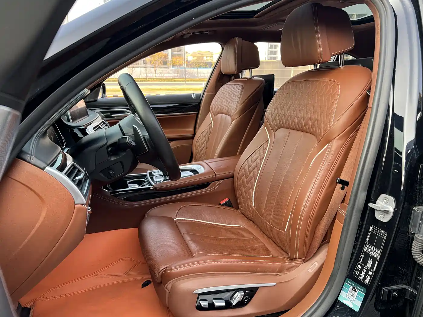 BMW 7 Series 2018 740Li xDrive Premium Type M Sport Package фото 8