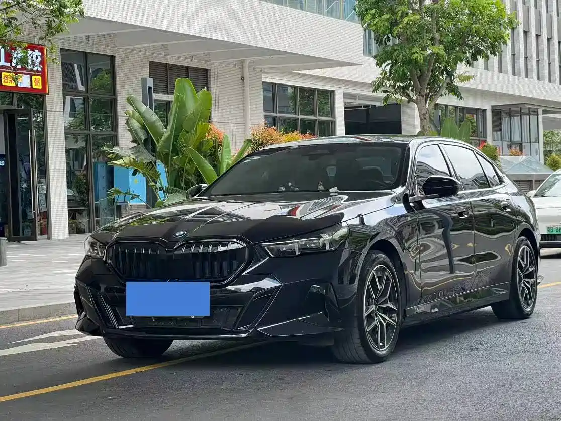 BMW i5 2025 eDrive 40L M Sport Package фото 2
