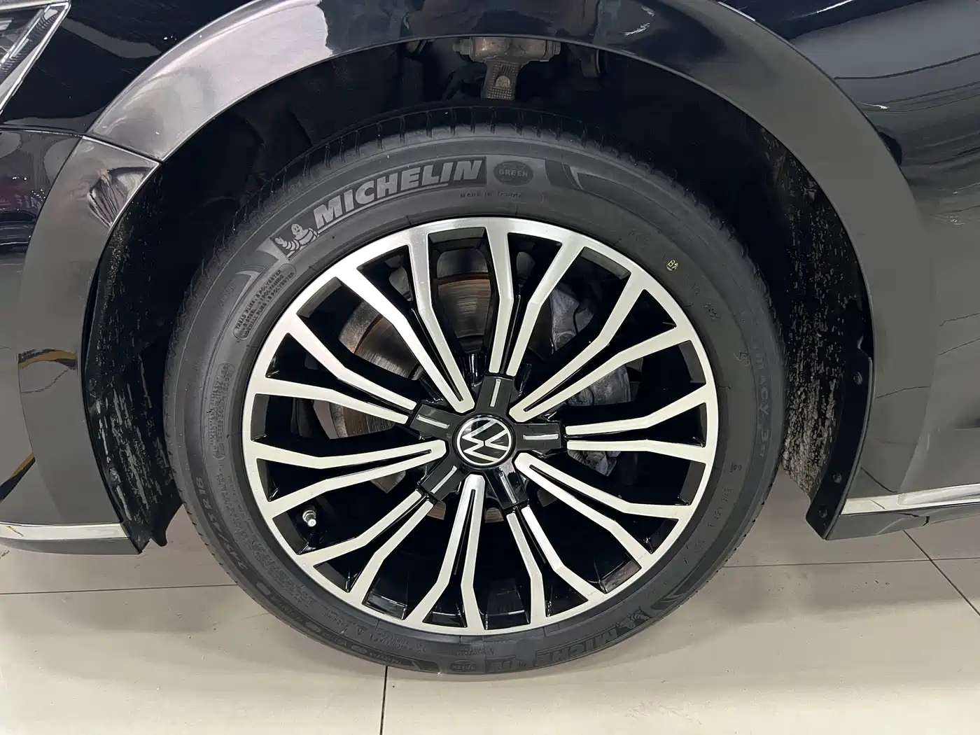 Volkswagen Phideon 2021 380TSI Luxury Edition фото 13