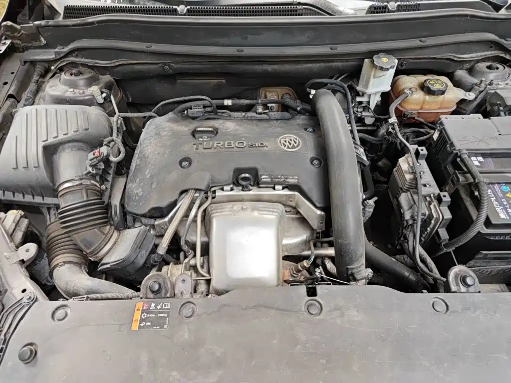 Photo 11 - Buick Envision Plus