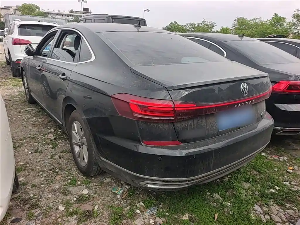 Volkswagen Passat 2022 280TSI Business Edition фото 5