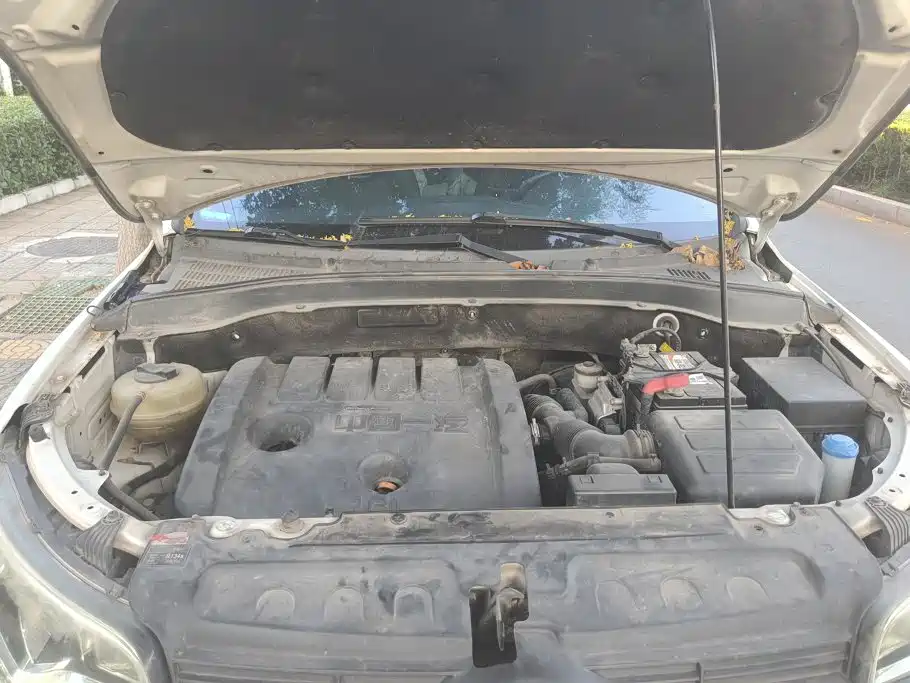 FAW Senya R7 2017 2017 Model 1.6L Manual Luxury