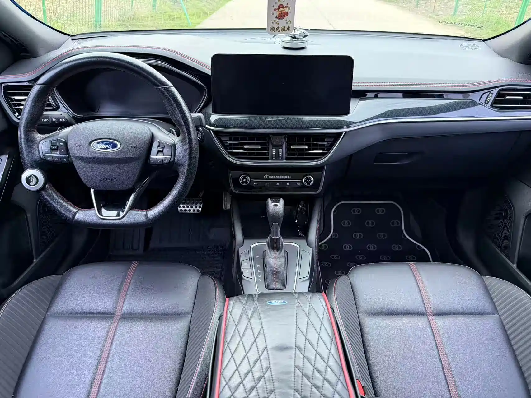 Photo 8 - Ford Focus
