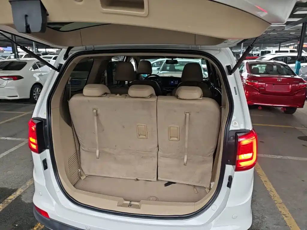 Baojun 730 2018 2016 1.8L iAMT Luxury 7-seater