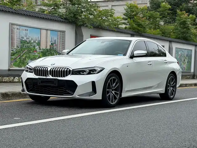 BMW 3 320i, M Спорт-пакет