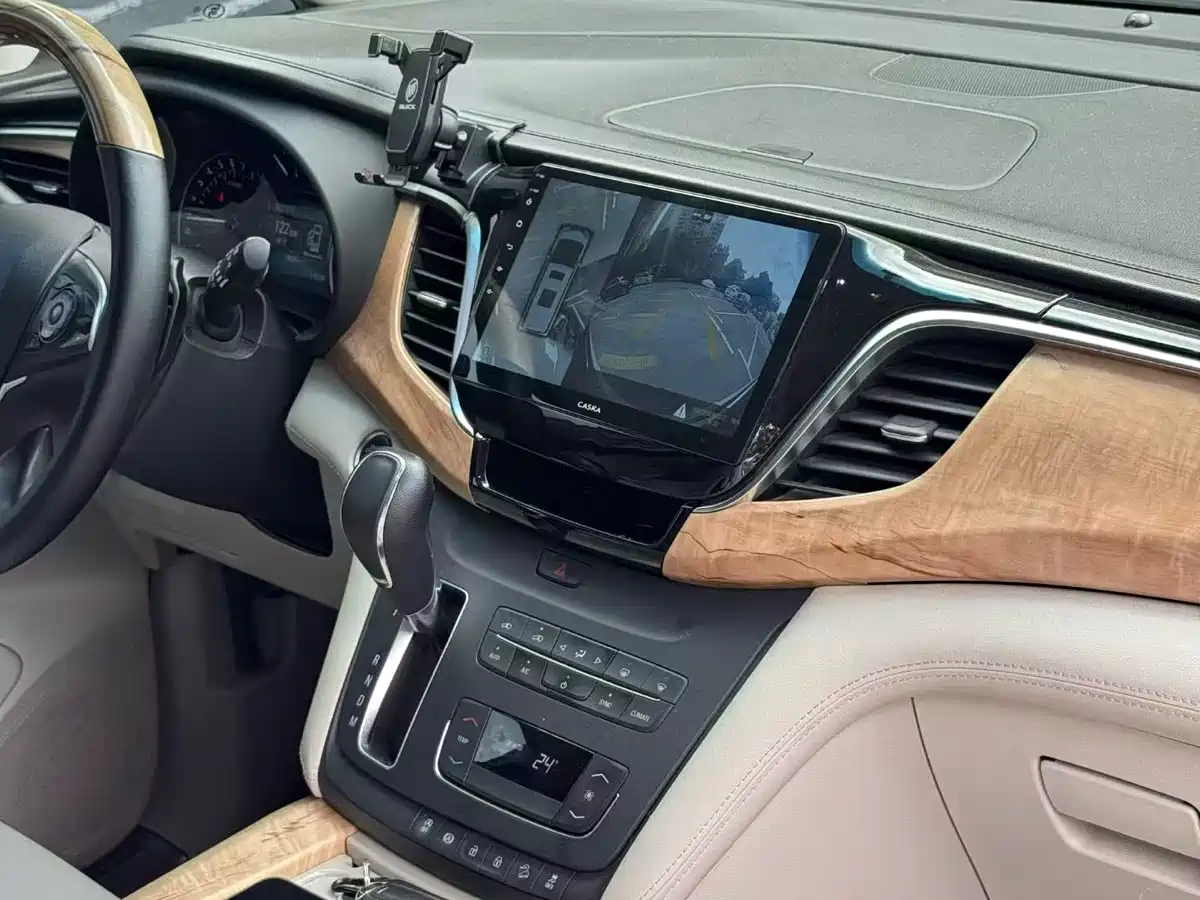 Buick GL8 2018 ES 28T Comfort Type China VI фото 9