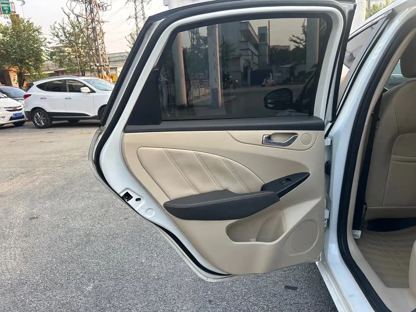 Chery Arrizo 7 2015 2015 1.6L CVT Zhixiang Edition