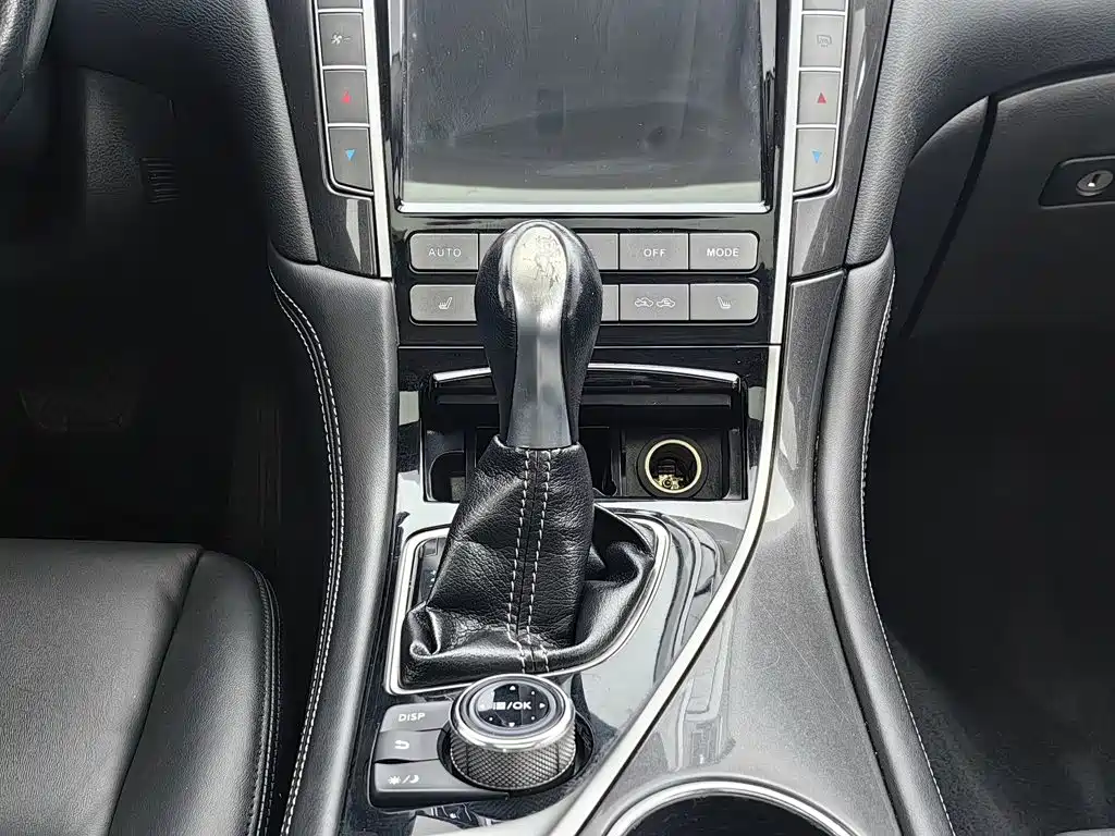 Infiniti Q50L 2015 2015 2.0T Comfort