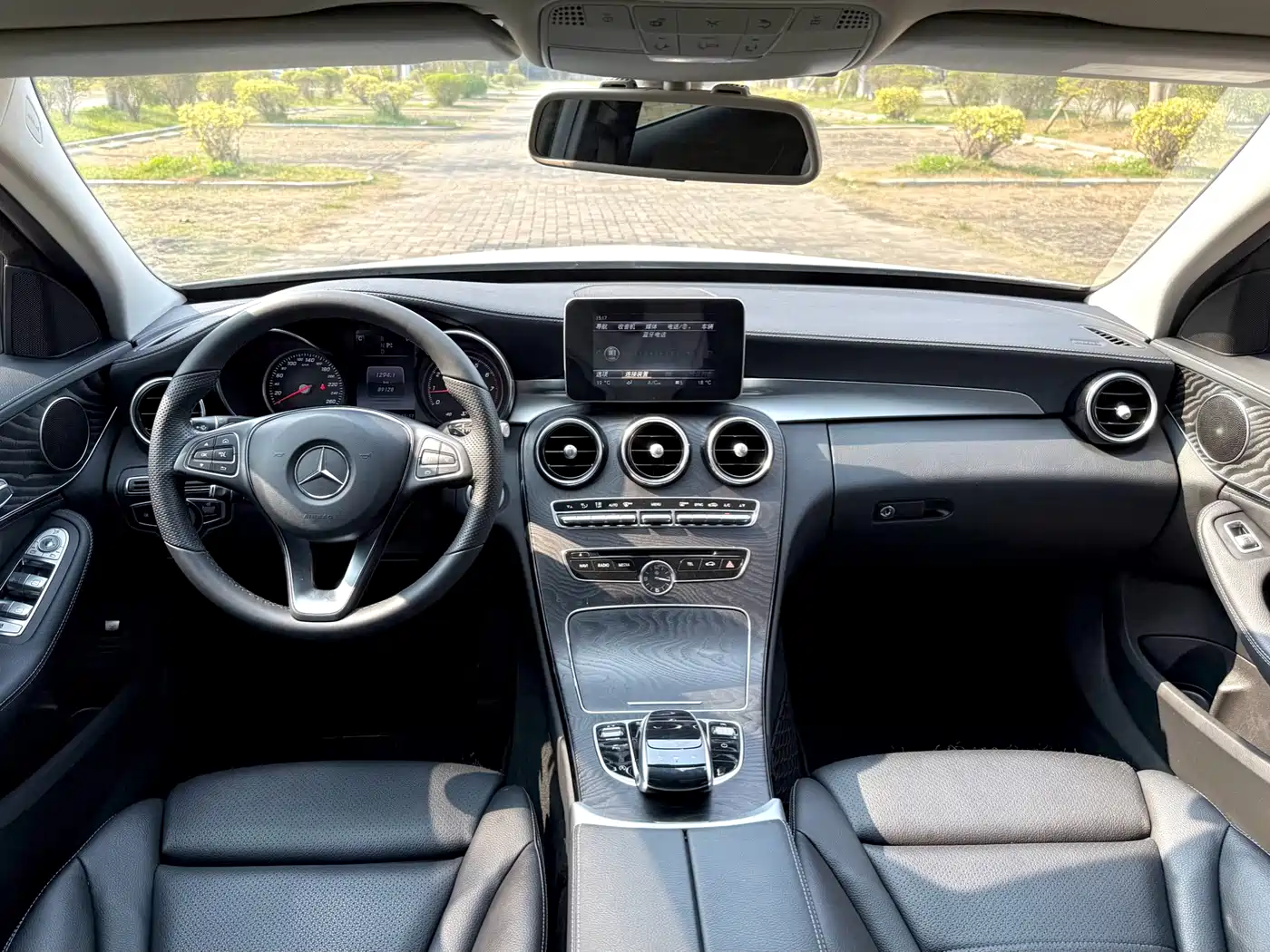Mercedes-Benz C-Class 2017 C 180 L Sport фото 14
