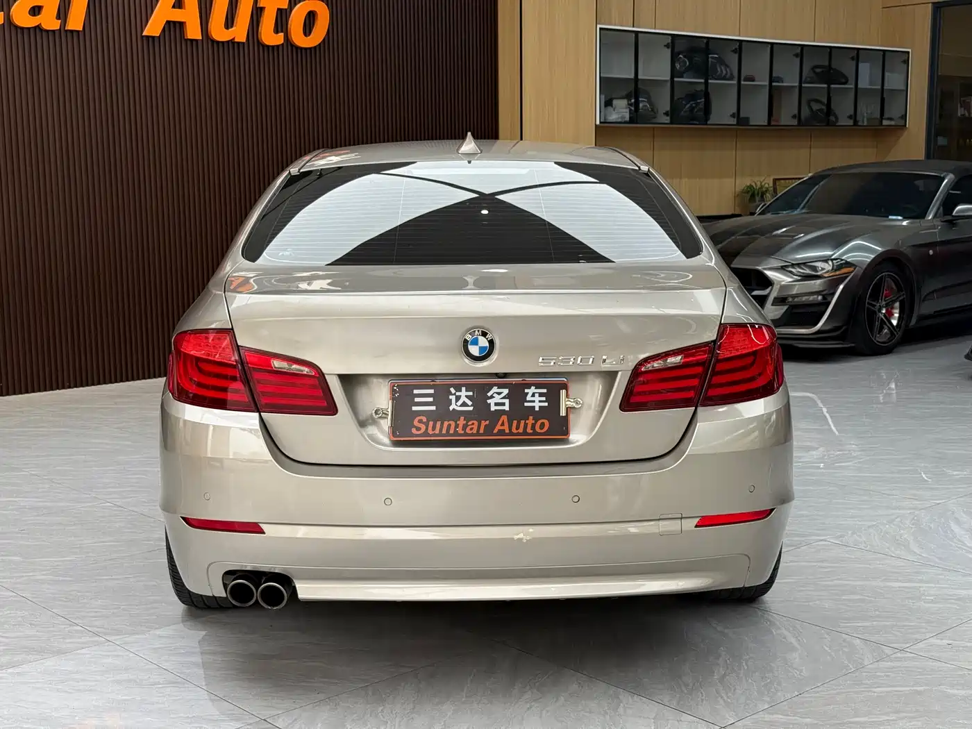 BMW 5 Series 2013 530Li Luxury фото 5