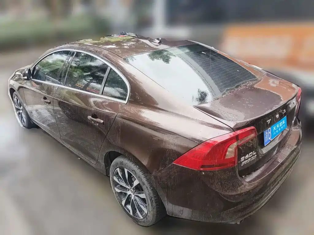 Фото 5 - Volvo S60