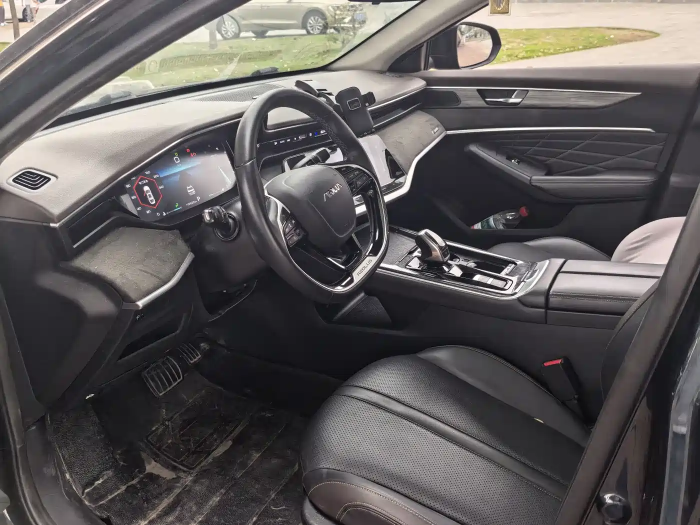 DONGFENG YI HYUN MAX