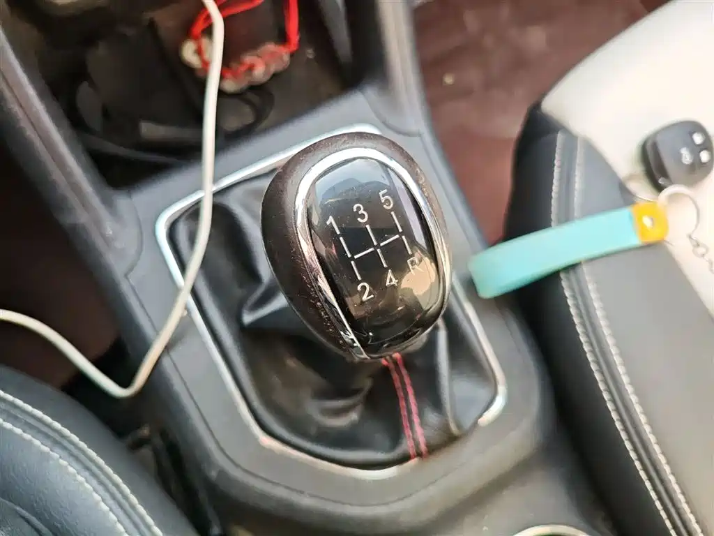 Фото 7 - Changan CS35