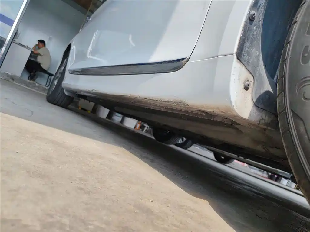 Hyundai Sonata 2015 Classic 2.0L Automatic Luxury Edition фото 21