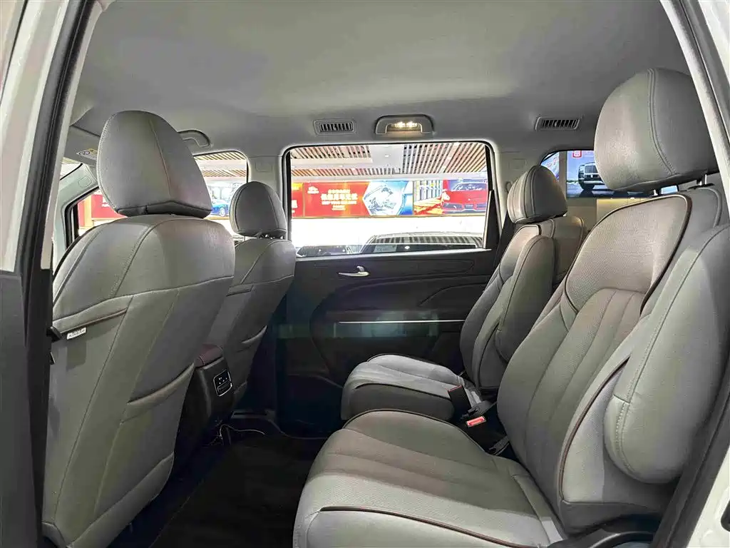 GAC Trumpchi Trumpchi M6 2023 PRO 270T DCT Elite Edition фото 8