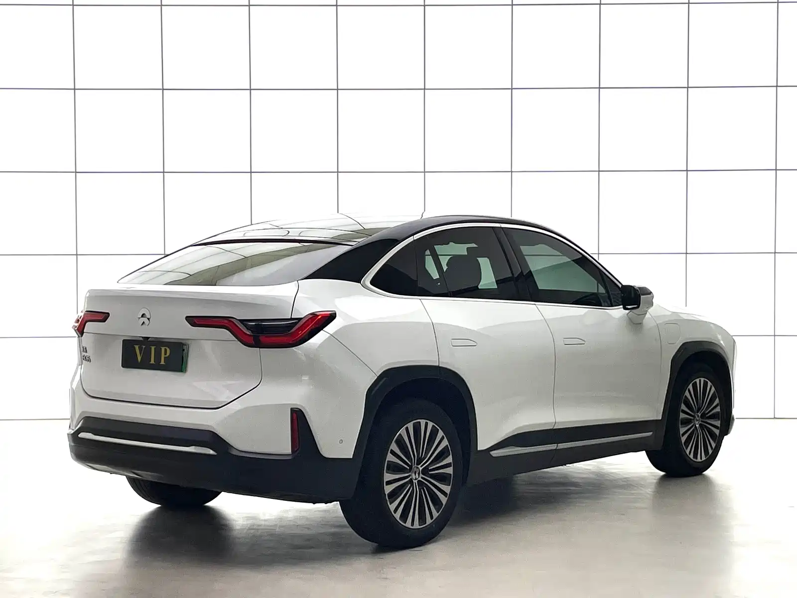 Фото 3 - NIO EC6