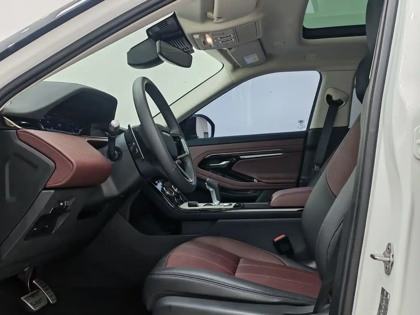 Land Rover Range Rover Evoque 2021 Range Rover Evoque L 249PS R-Dynamic S Performance Edition фото 7