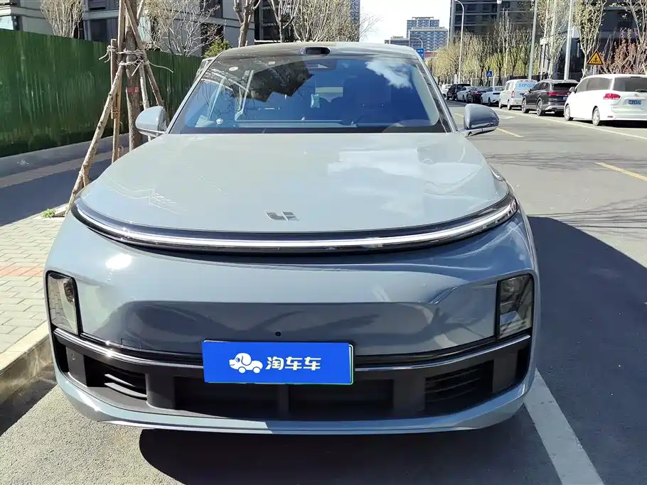 Li Auto IDEAL L8