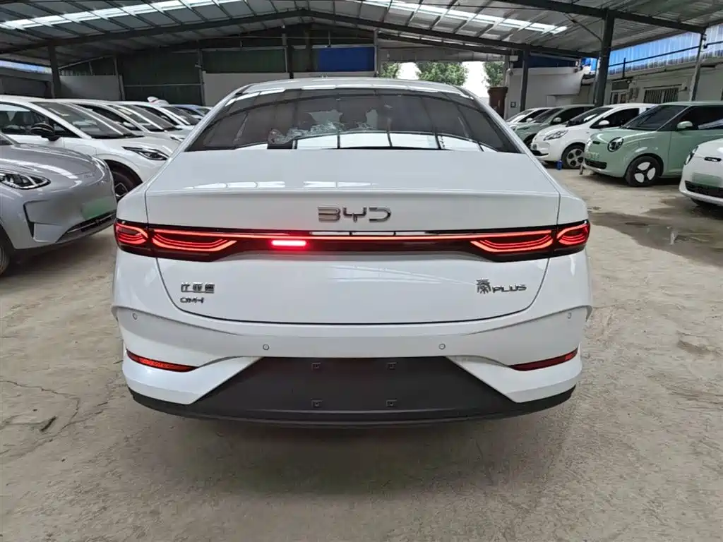 BYD Qin PLUS 2026 DM-i Smart Edition 128KM Progressive фото 6