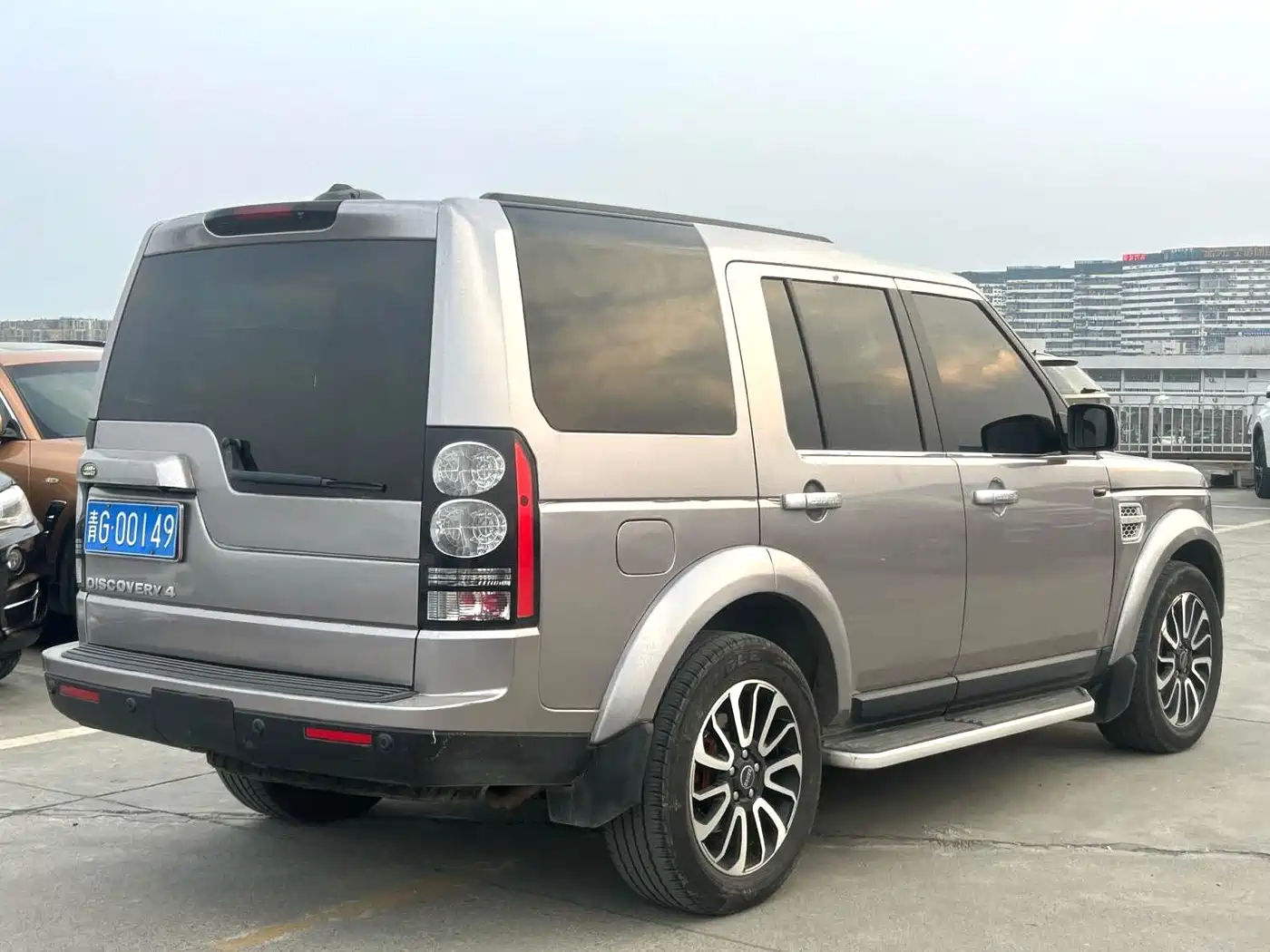 Land Rover Discovery 2005 Model 4.0 SC V6 HSE фото 4
