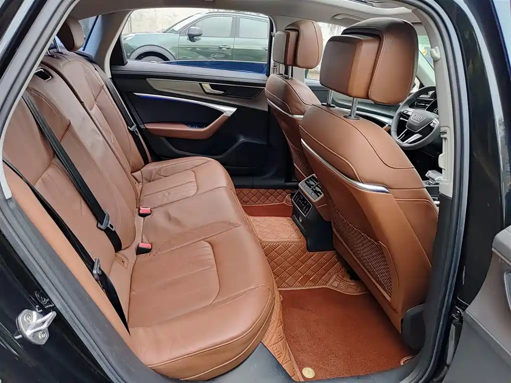 Audi A6L 2019 45 TFSI quattro Premium Elegance фото 11