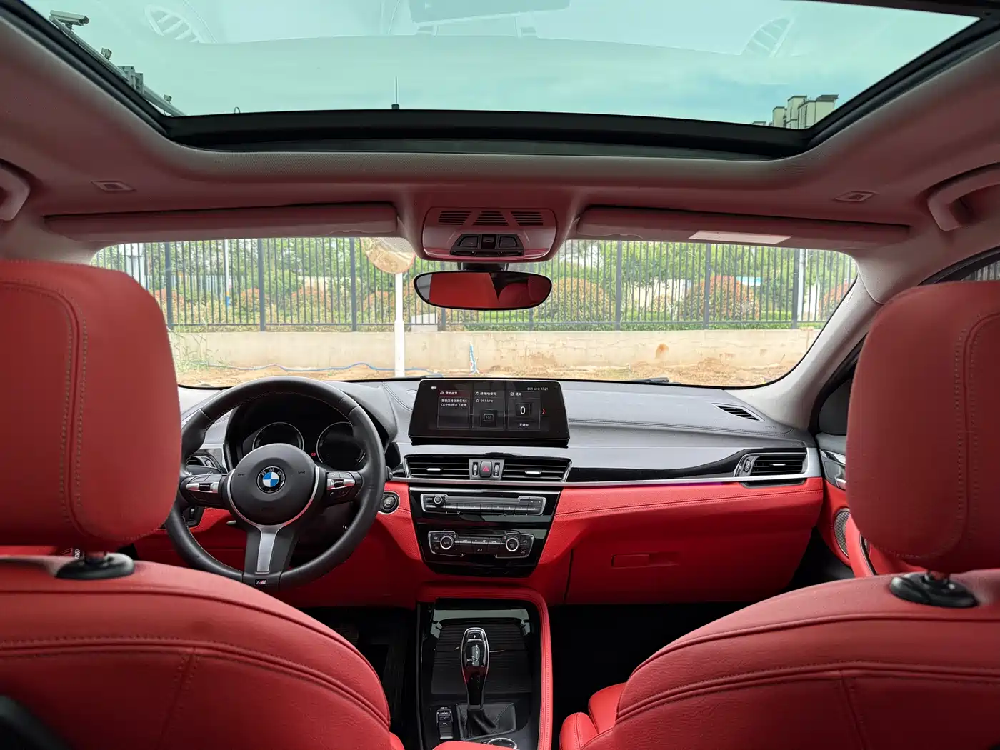 BMW X2 2023 sDrive25i M Sport Shadow Edition фото 28
