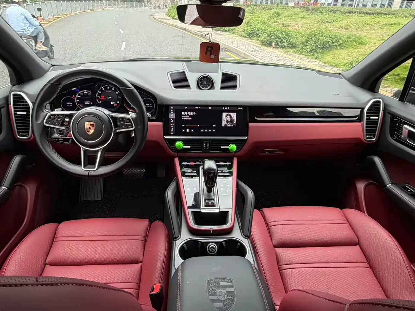 Porsche Cayenne 2019 Cayenne 3.0T фото 11